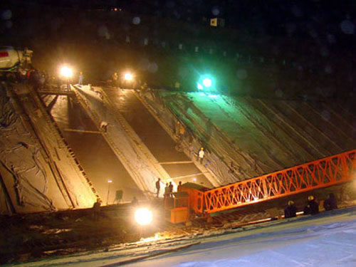 南水北调夜间施工现场