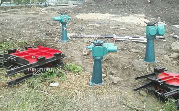 重庆铸铁闸门厂家出货现场(图3) 151_副本.jpg